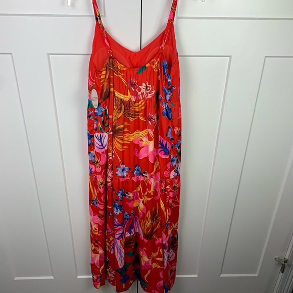 NWT Soma MEDIUM Tiered Satin Maxi Bra Dress Red Tropical Vacation Beach - Picture 6 of 10